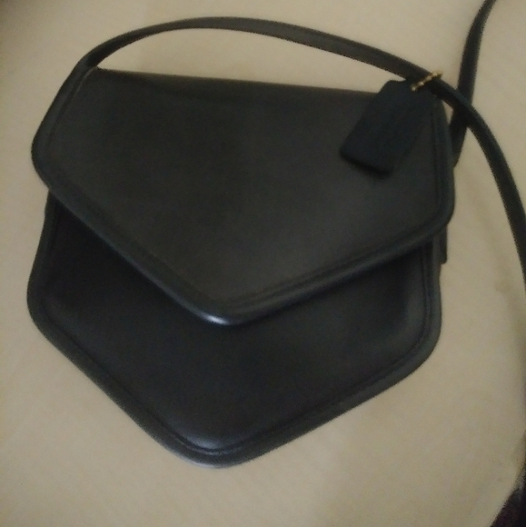 Coach Handbags - VINTAGE COACH MEGAN BAG 1993